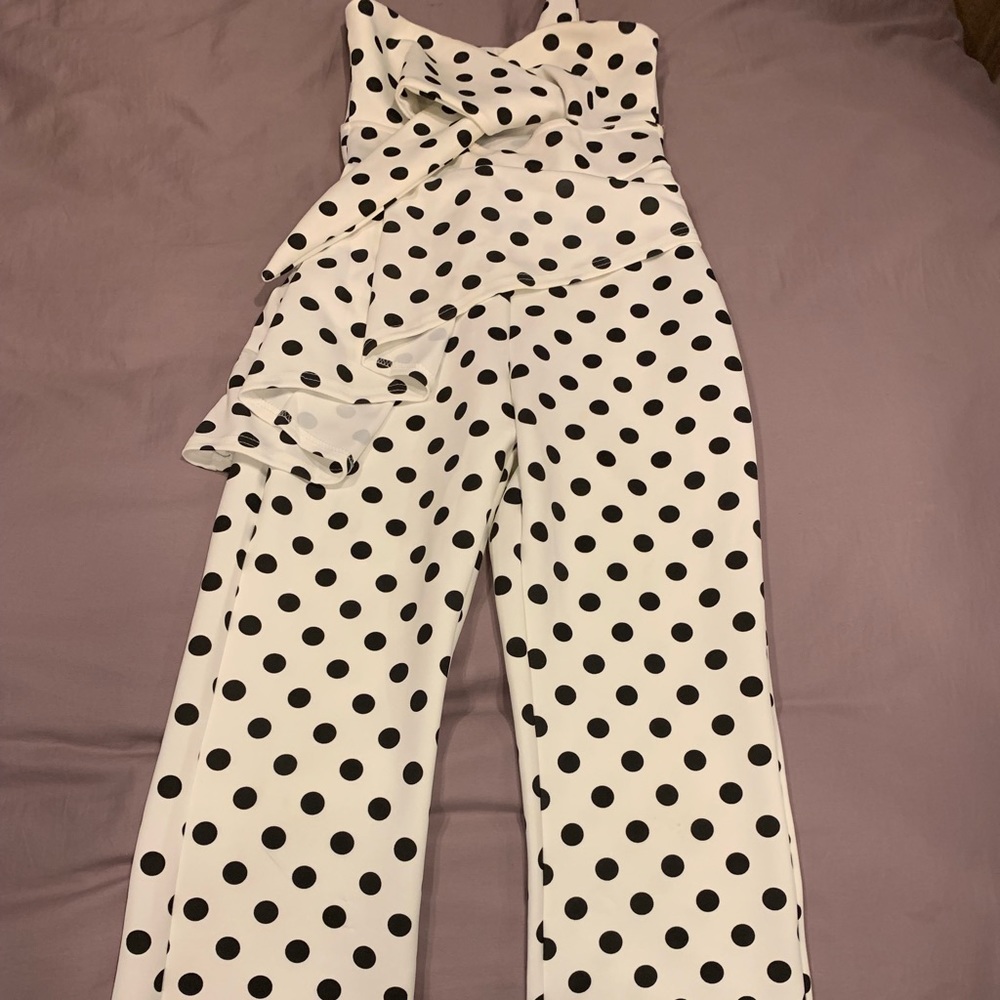 PrettyLittleThings - Picture 2 of 3